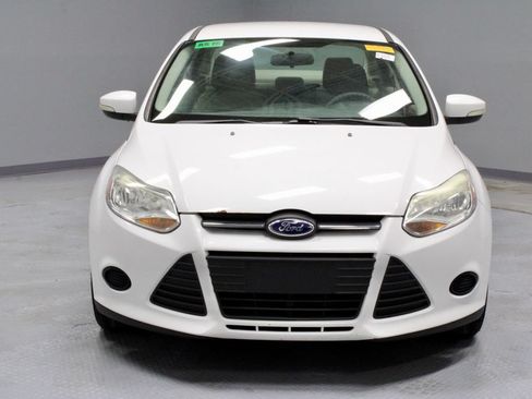 Used 2014 Ford Focus SE FWD image 3