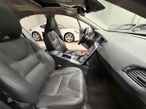 Used 2015 Volvo S60 T5 Premier Plus image 29