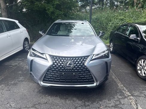 Used 2025 Lexus UX 300h AWD w/ Accessory Package (Z1) image 2