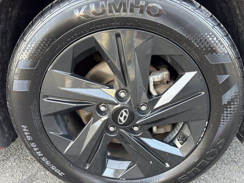 Certified 2023 Hyundai Elantra SEL image 10