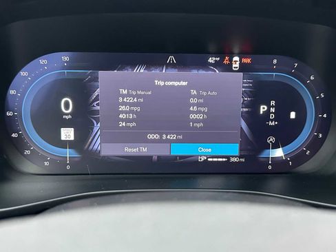 Used 2025 Volvo XC40 B5 Core w/ Protection Package Premier image 25