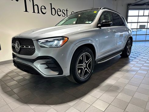Certified 2026 Mercedes-Benz GLE 350 Exclusive 4MATIC AMG Line image 8