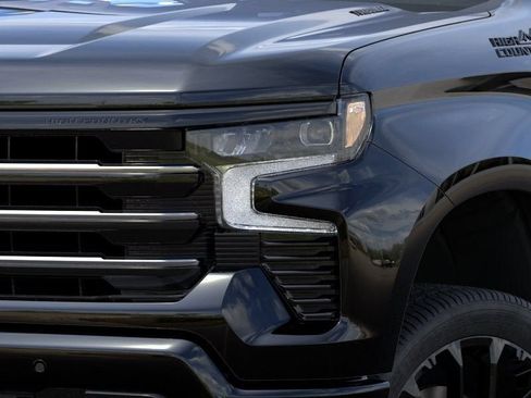 New 2026 Chevrolet Silverado 1500 High Country w/ High Country Premium Package AWD/4WD image 35