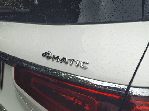 Used 2023 Mercedes-Benz GLS 450 4MATIC image 14