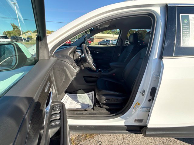 Certified 2022 GMC Terrain SLT w/ Infotainment Package II FWD image 12