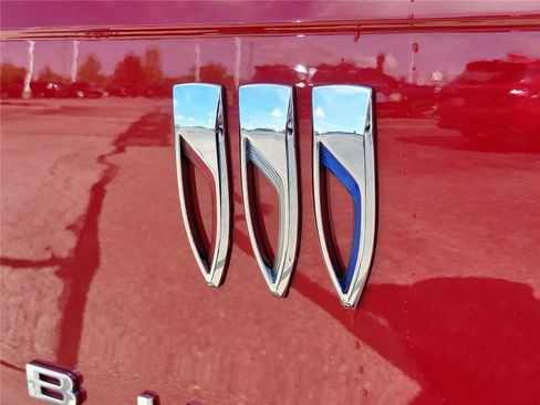 New 2026 Buick Envista Sport Touring w/ Convenience I Package FWD image 8