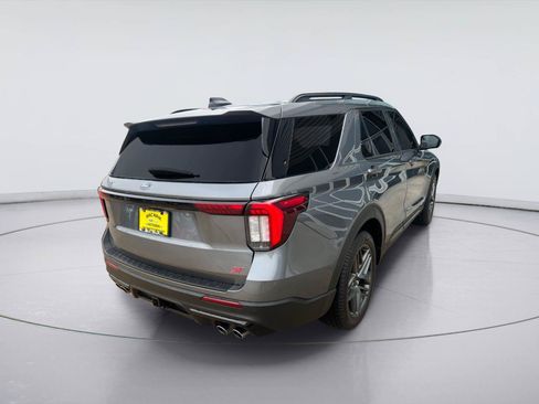 Used 2025 Ford Explorer ST w/ Sun And Sound Package AWD/4WD image 3