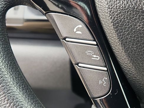 Used 2016 Honda Accord LX image 22