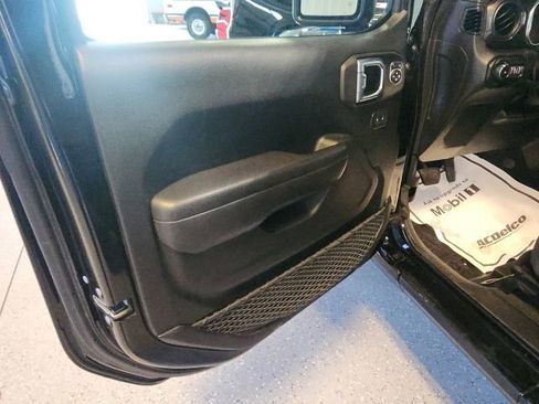 Used 2022 Jeep Wrangler Unlimited Sport AWD/4WD image 11