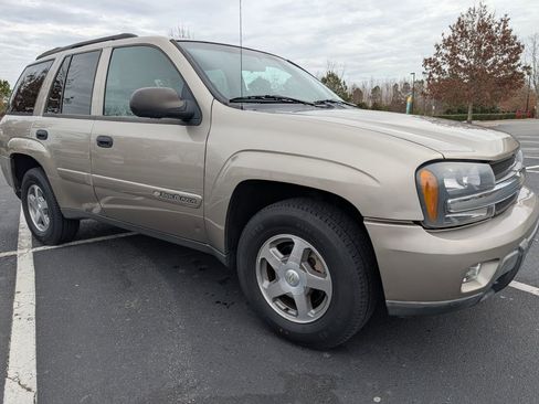 Used 2003 Chevrolet TrailBlazer LT image 8