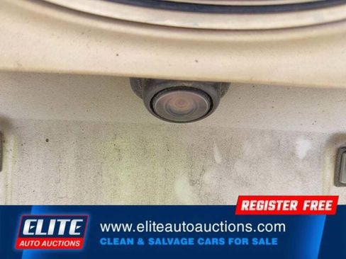 Used 2017 Ford Escape SE w/ SE Leather Comfort Package AWD/4WD image 36