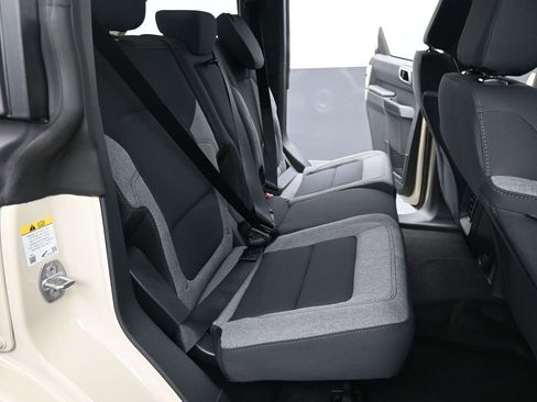 New 2025 Ford Bronco 4-Door image 18