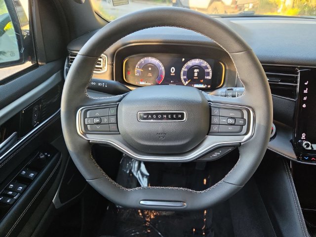 Used 2024 Jeep Wagoneer Series II w/ Convenience Group I AWD/4WD image 12