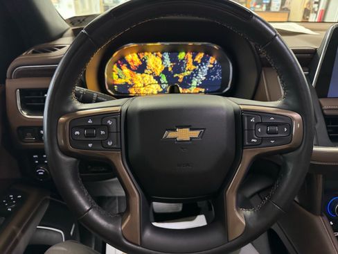 Used 2023 Chevrolet Tahoe High Country w/ Advanced Technology Package AWD/4WD image 25