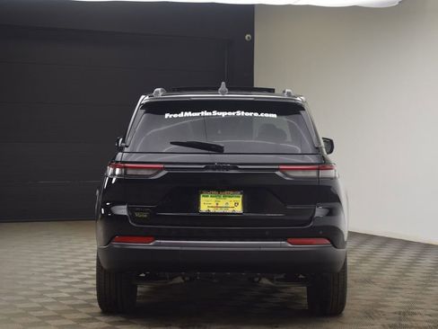 New 2026 Jeep Grand Cherokee Limited image 11