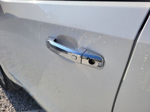 Used 2024 GMC Sierra 1500 Denali Ultimate image 9