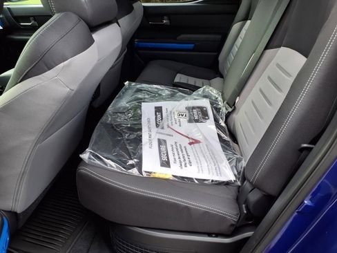 New 2025 Toyota Tacoma TRD Off-Road image 5