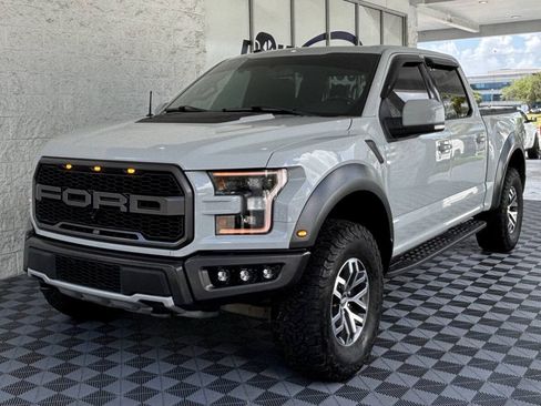 Used 2017 Ford F150 Raptor w/ Equipment Group 802A Luxury AWD/4WD image 1