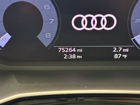 Used 2021 Audi Q3 2.0T Premium w/ Convenience Package AWD/4WD image 22
