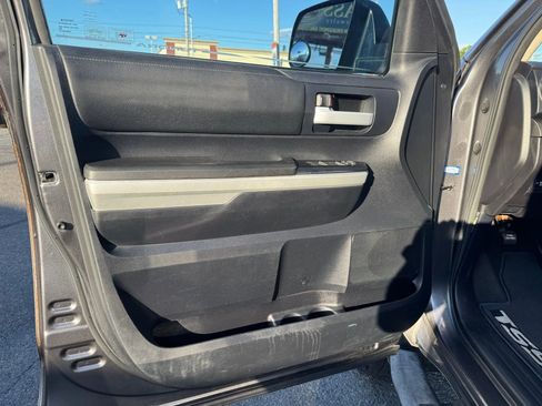 Used 2014 Toyota Tundra SR5 image 22