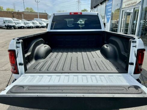 Used 2026 RAM 2500 Big Horn AWD/4WD image 8