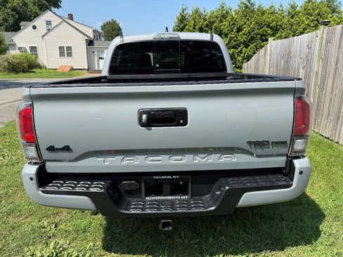 Used 2017 Toyota Tacoma TRD Pro image 5