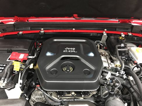 Used 2021 Jeep Wrangler Unlimited Sport image 25