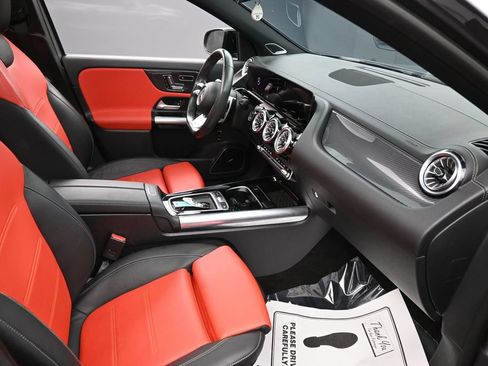 Used 2024 Mercedes-Benz GLA 35 AMG 4MATIC image 38