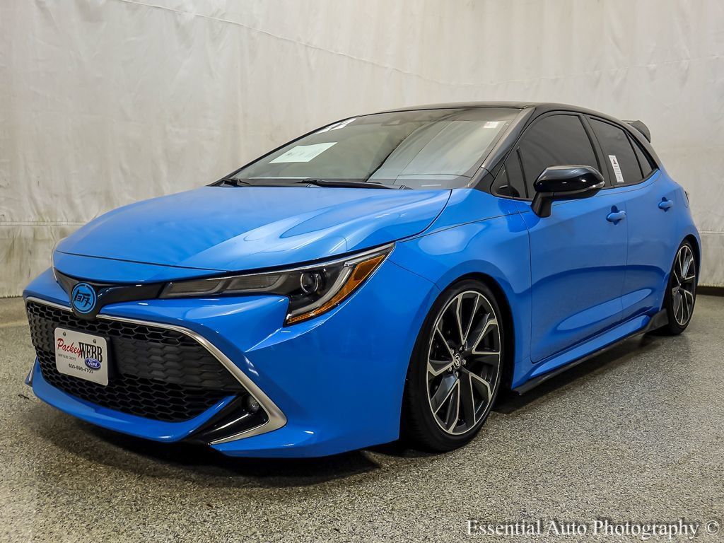 Used 2022 Toyota Corolla XSE FWD image 2
