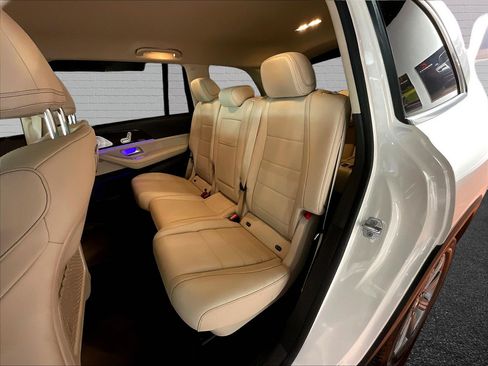 Used 2020 Mercedes-Benz GLS 450 4MATIC w/ Convenience Package image 22
