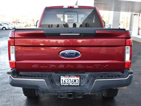 Used 2019 Ford F250 Lariat w/ Lariat Value Package image 7