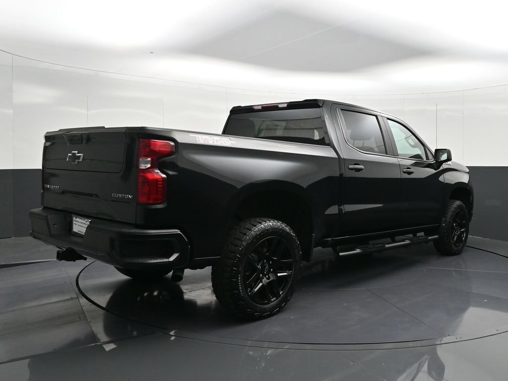 Certified 2023 Chevrolet Silverado 1500 Custom Trail Boss w/ LPO, Dark Essentials Package AWD/4WD image 5