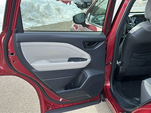 Used 2025 Subaru Forester Premium image 21