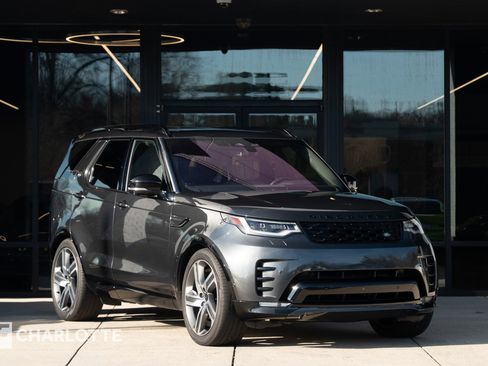 Used 2023 Land Rover Discovery HSE R-Dynamic image 1