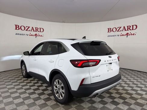 Used 2023 Ford Escape Active FWD image 6