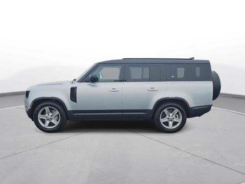 Used 2023 Land Rover Defender 130 SE image 9