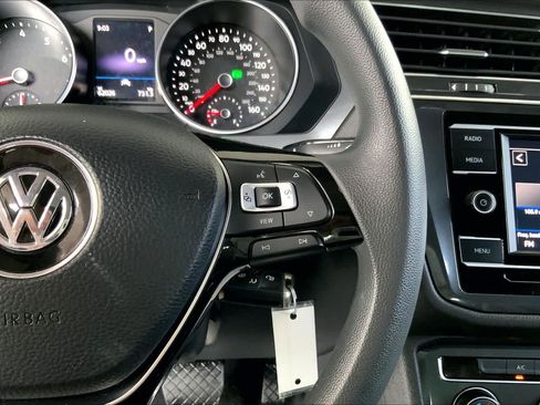 Used 2021 Volkswagen Tiguan S FWD image 24