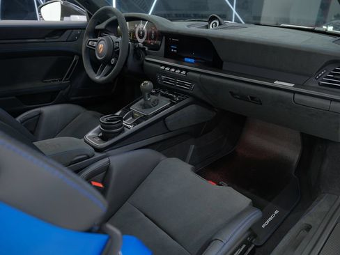 Used 2026 Porsche 911 GT3 RWD image 30