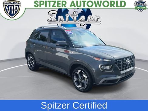 Used 2025 Hyundai Venue SEL FWD image 2