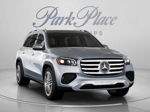 Used 2026 Mercedes-Benz GLS 450 4MATIC image 33
