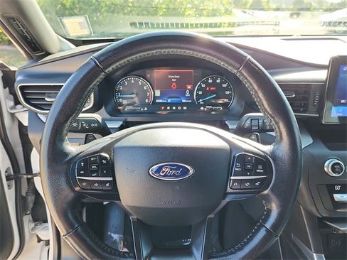 Used 2020 Ford Explorer XLT w/ Equipment Group 202A image 23