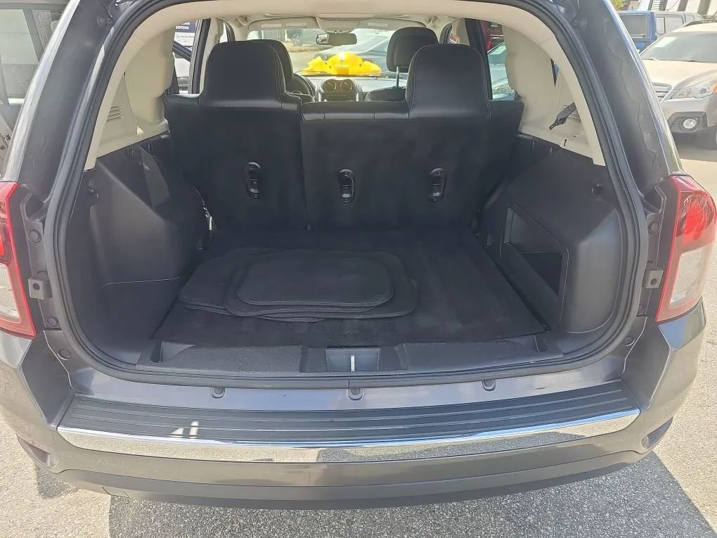 Used 2017 Jeep Compass High Altitude FWD image 22