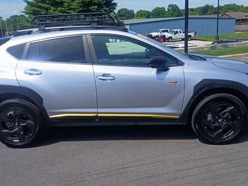Used 2024 Subaru Crosstrek 2.5i Sport w/ Crosstrek Mirror Package AWD/4WD image 4