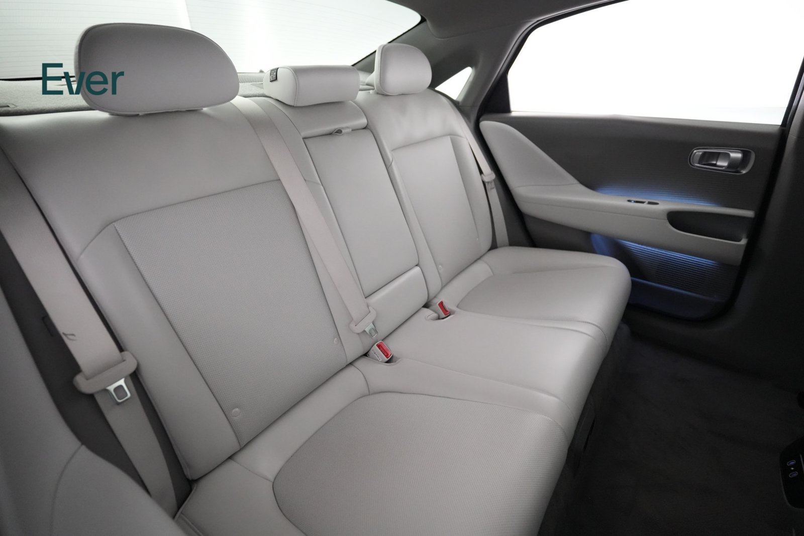Used 2024 Hyundai Ioniq 6 Limited RWD image 5