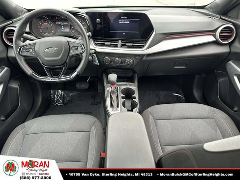 Certified 2025 Chevrolet Trax RS w/ Driver Confidence Package FWD image 13