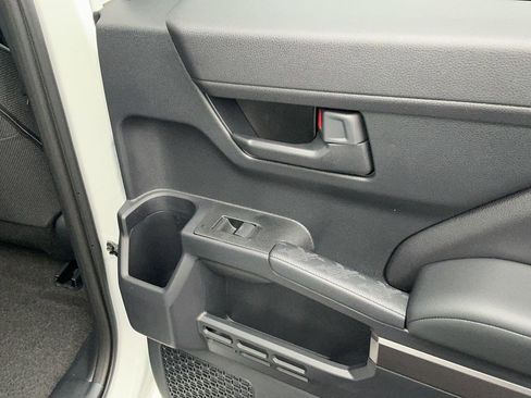 Used 2025 Toyota 4Runner SR5 image 30