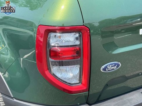 Used 2023 Ford Bronco Sport Outer Banks w/ Tech Package AWD/4WD image 9