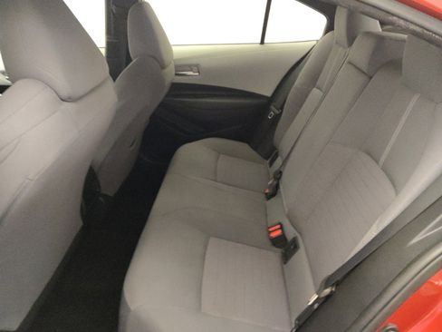 Used 2020 Toyota Corolla SE w/ SE Premium Package FWD image 18