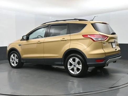 Used 2014 Ford Escape SE w/ Equipment Group 201A AWD/4WD image 9
