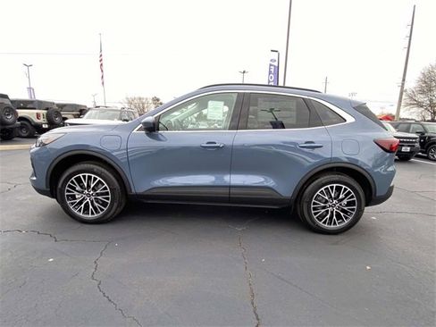 New 2026 Ford Escape SE w/ PHEV Premium Package image 6